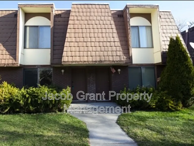 693 N Fanning Ave #699 — Photo 1