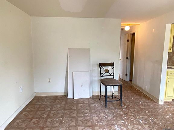 2nd image of 7399 Maplewood Dr