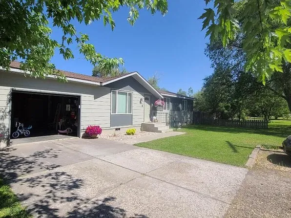 124 S Front St, Sugar City, ID 83448