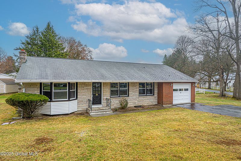 3rd image of 120 Brunswick Road