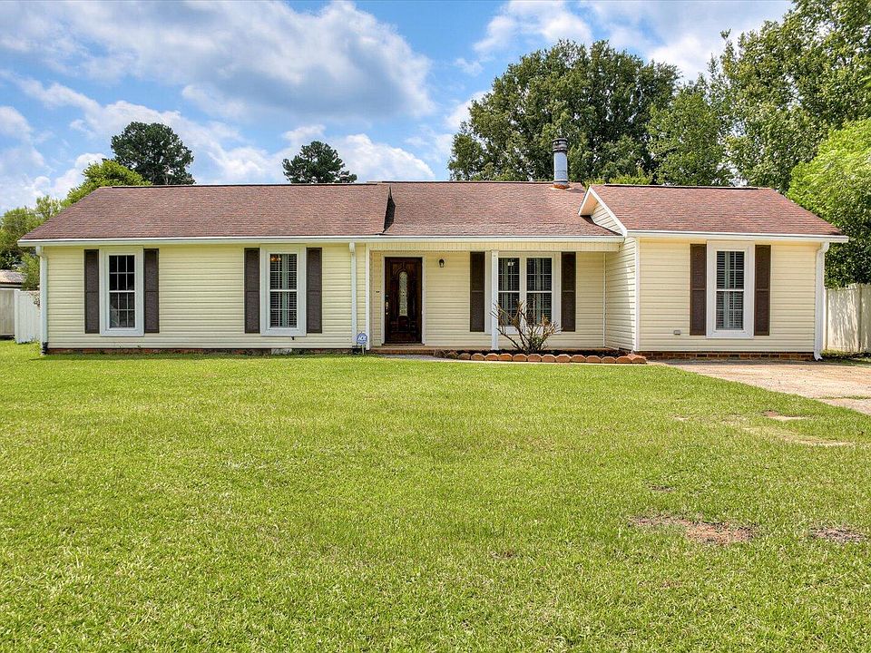 1st image of 120 Hollingsworth Dr