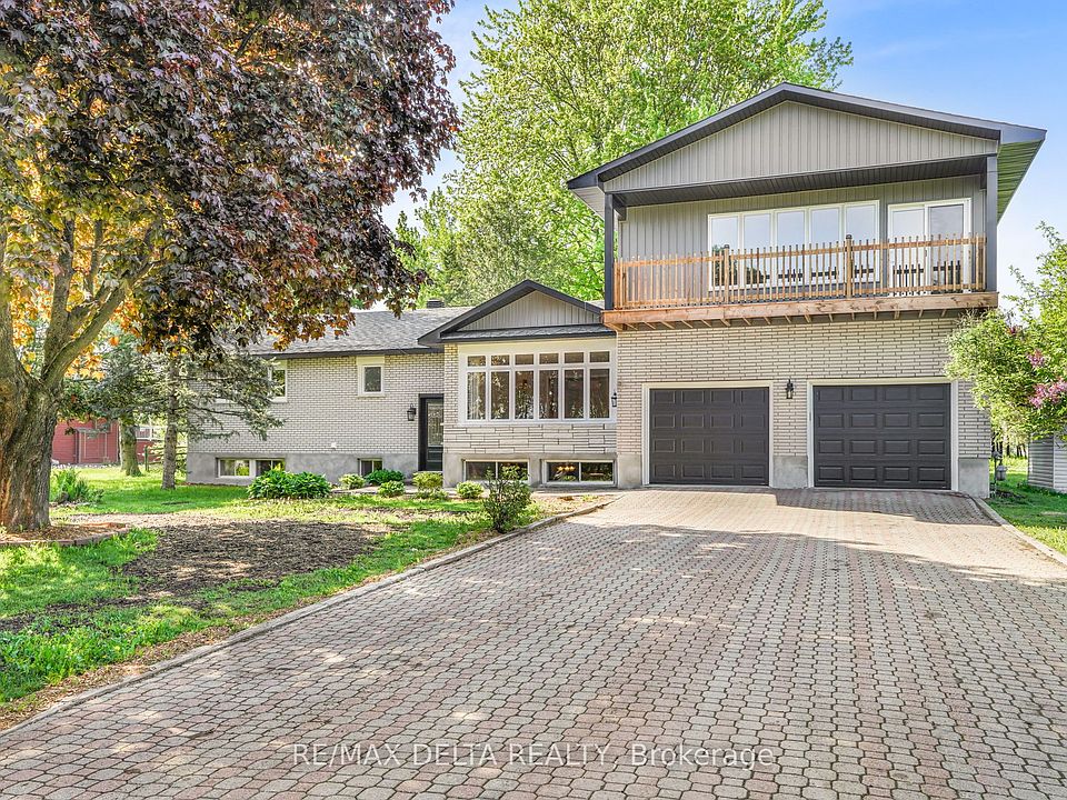 1st image of 3558 Principale St