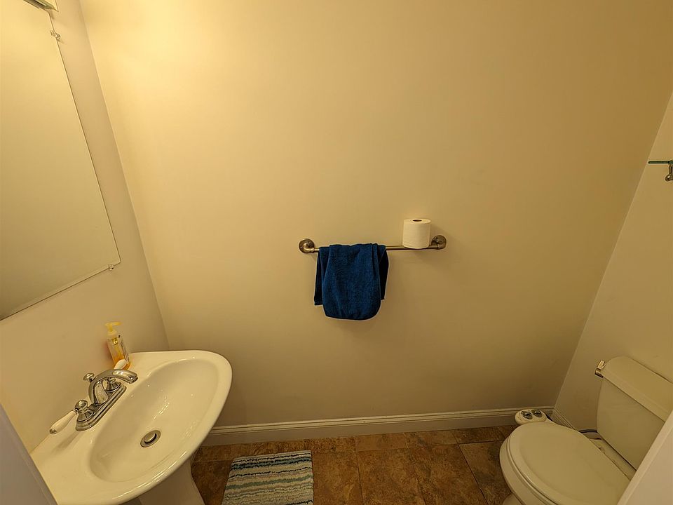 1st image of 215-217 Harvard St