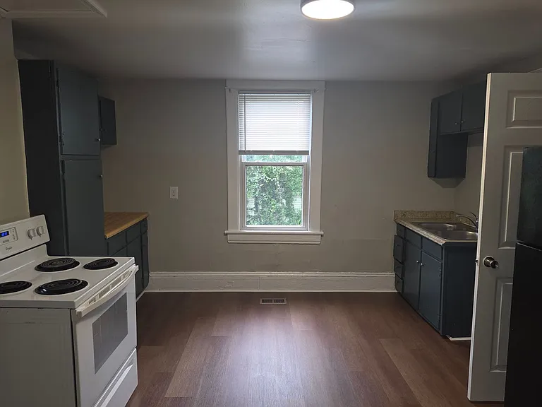 106 15th St SW — Photo 15