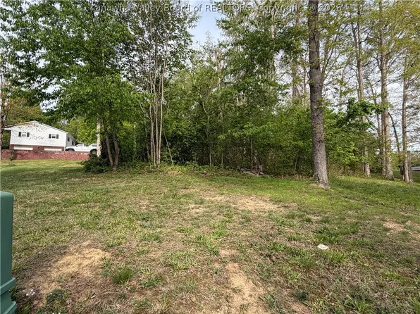 LOT 27 Chaucer Pl, Elkview, WV 25071