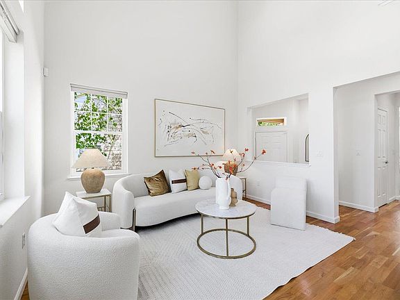 5th image of 731 Seneca Ter