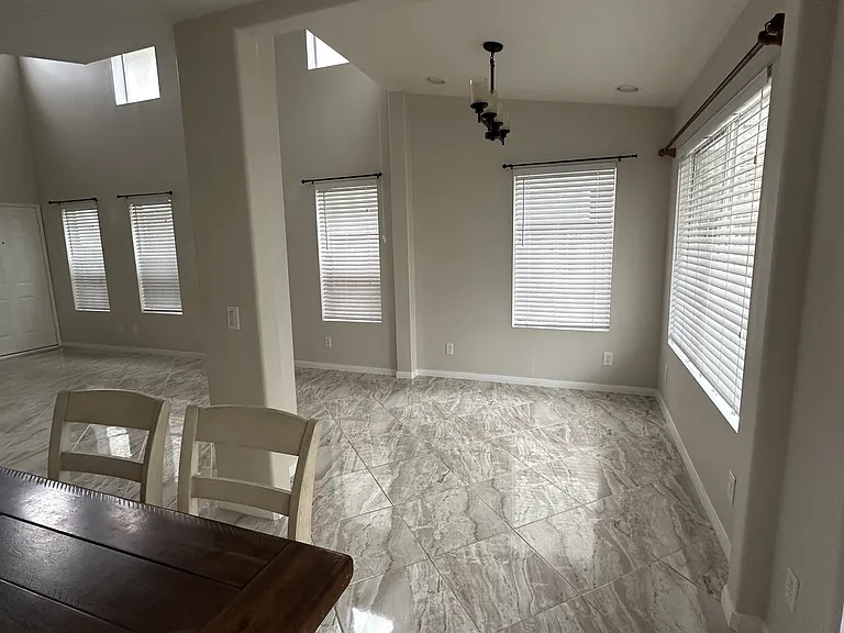 37 Legacy Way — Photo 5