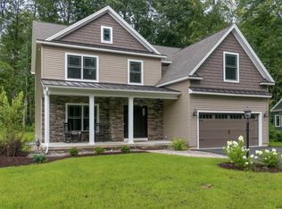 17 Buff Rd, Saratoga Springs, NY 12866