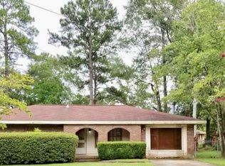 1706 SE Landau Ct, Dothan, AL 36301