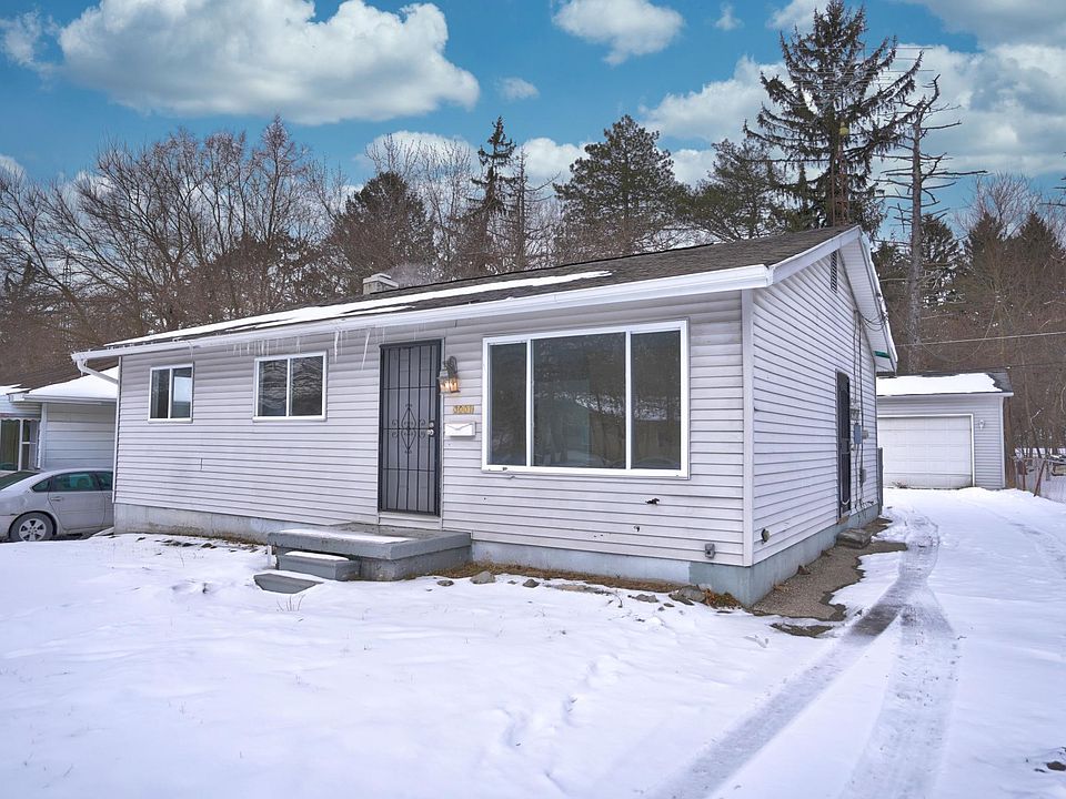 1st image of 3001 Hampstead Dr