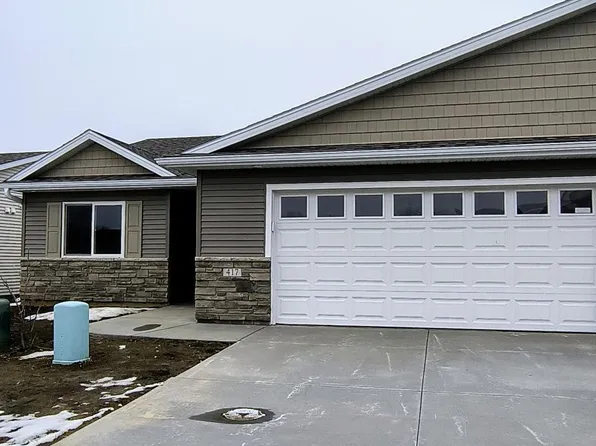 417 Fawn Run, Kenyon, MN 55946