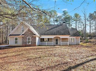 234 Lake Chase Dr N, Griffin, GA 30224