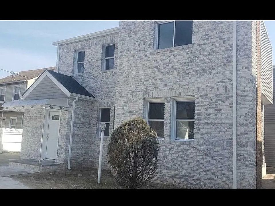 1st image of 18810 Pineville Ln