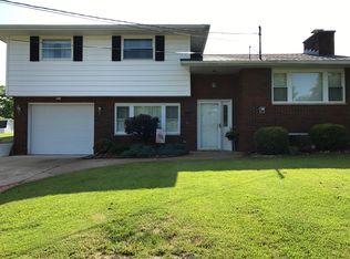 556 Blenn Lake Rd, Parkersburg, WV 26101