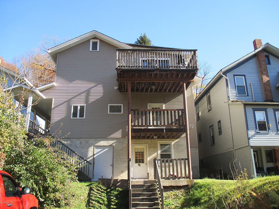 2nd image of 121 W Union St
