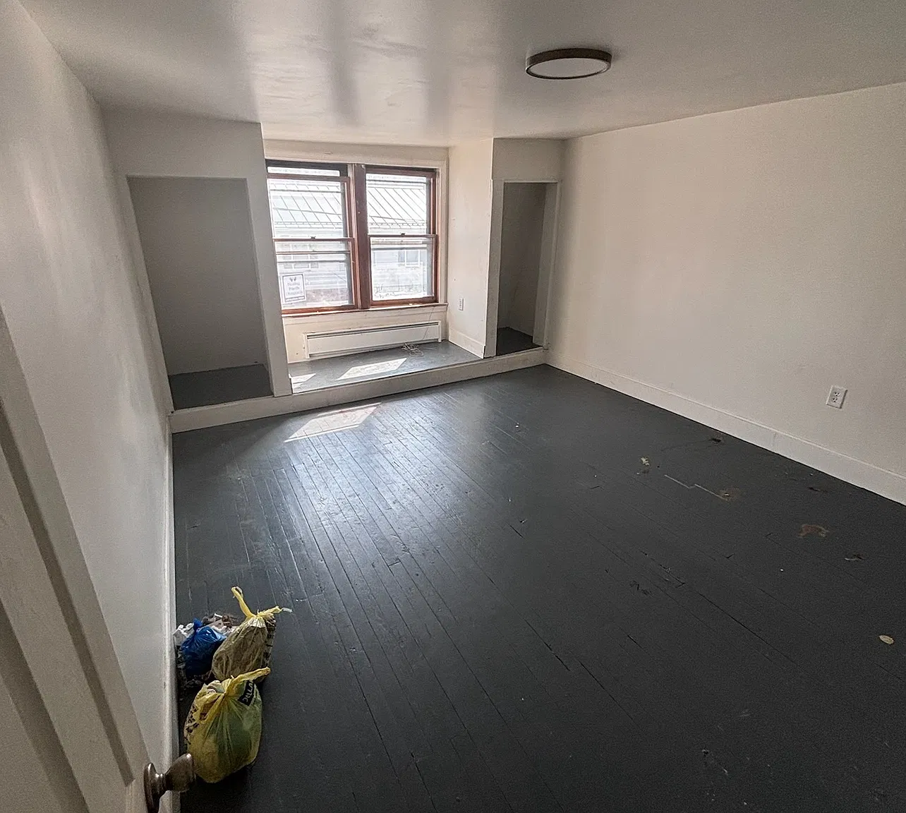 500 Sunbury St — Photo 3