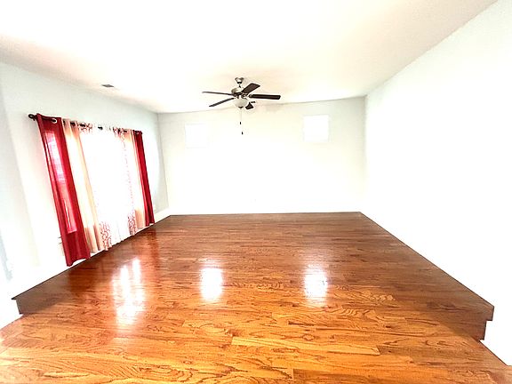 GreatRoom Or LivingRoom