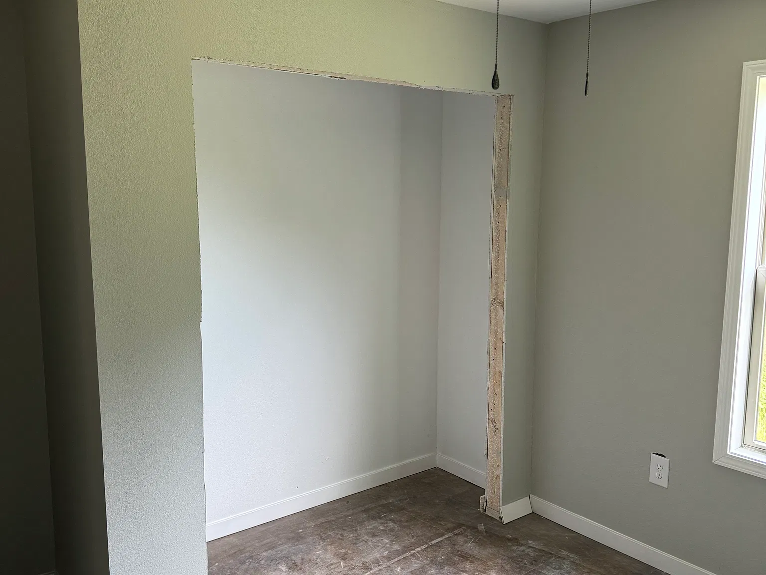 3 bed, 1300 sqft, $1,300 — Photo 4