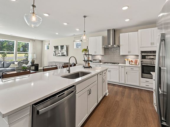 4th image of 248 Falls Village Dr #39