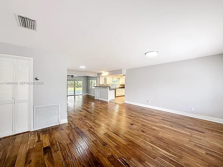4330 SW 7th St — Photo 9