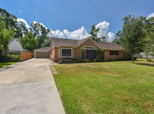 28922 Twisted Oak Dr, Spring, TX 77381