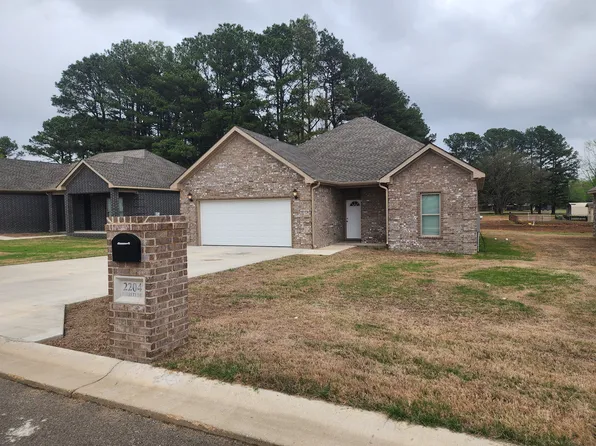 2204 Everett Dr, Jonesboro, AR 72401