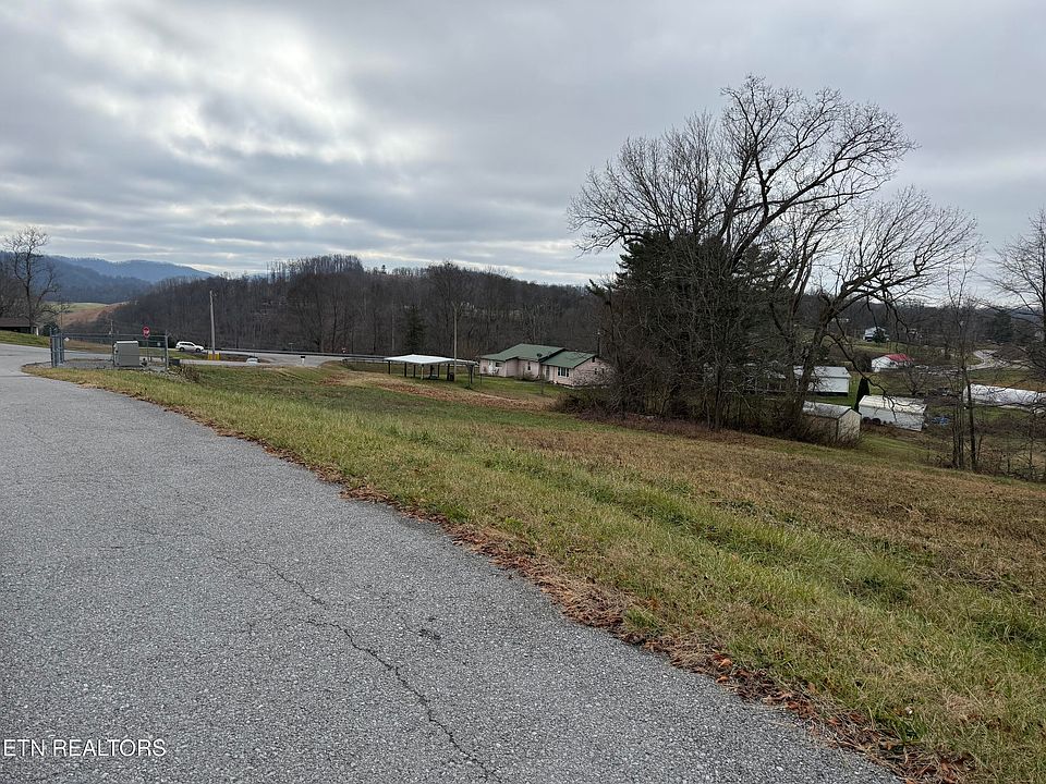 2nd image of LOT 20 Oak Point Dr