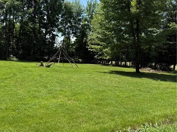 1905 W Tate Street, Commiskey, IN 47227