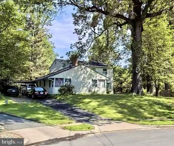 7102 Alger Rd, Falls Church, VA, 22042