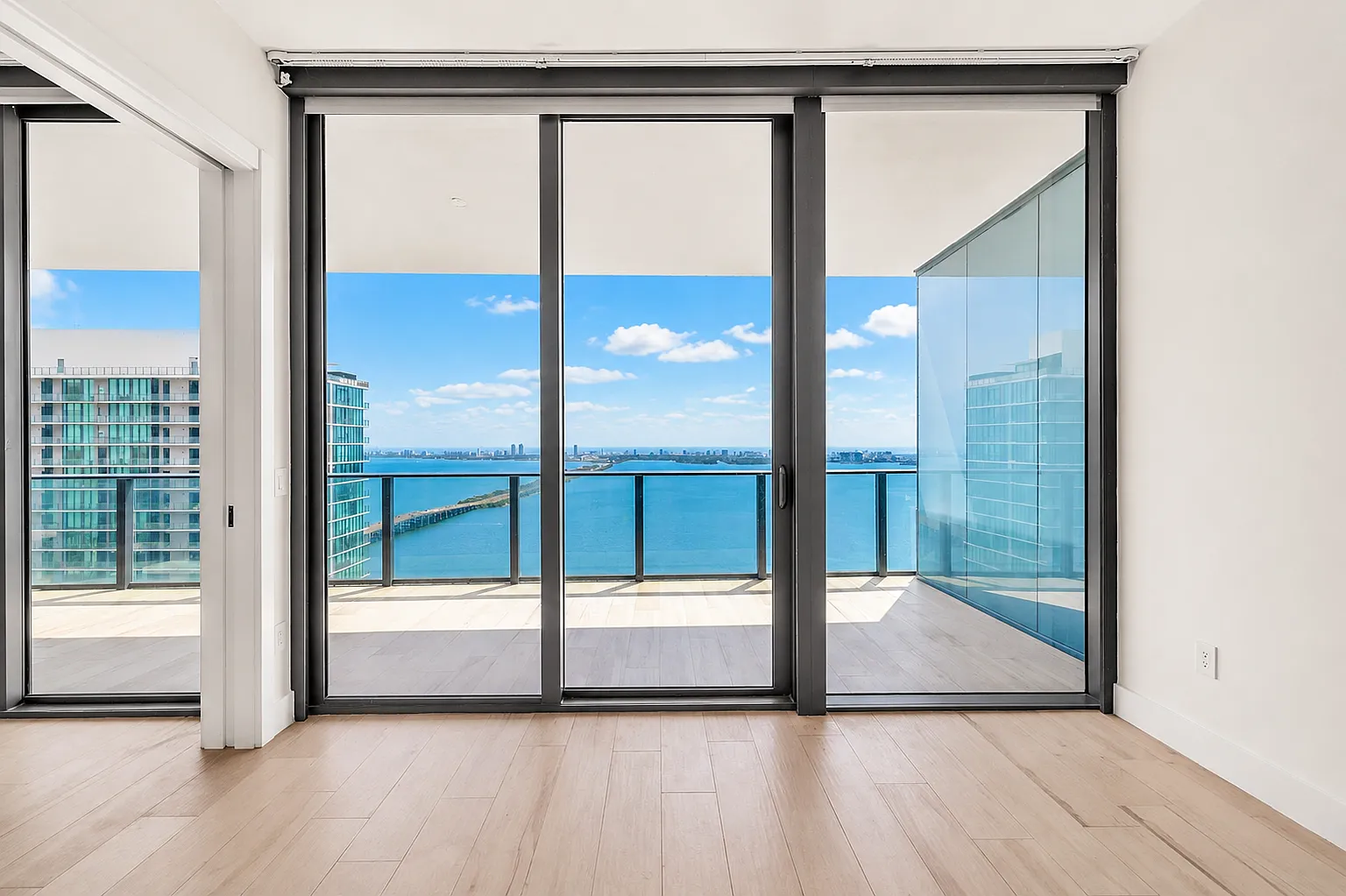 2 bed, 1057 sqft, $6,050 — Photo 1