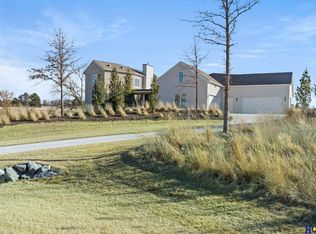 11737 Seabiscuit Ln, Walton, NE 68461