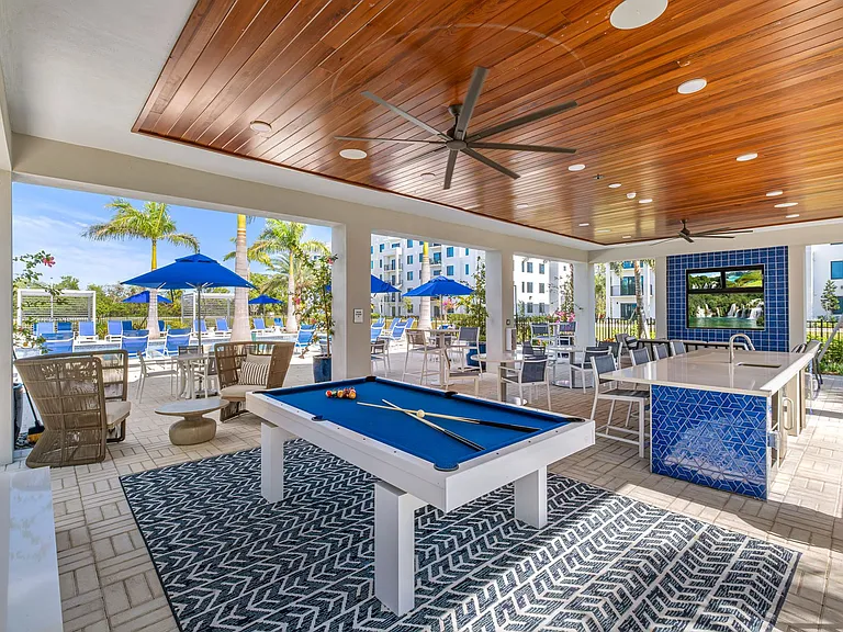 Outdoor Lounge