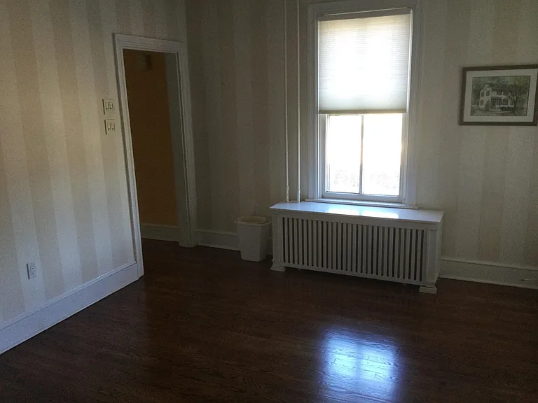 17 Walnut St — Photo 9
