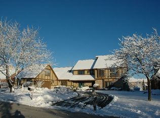 441 Devon Dr, Burr Ridge, IL 60527