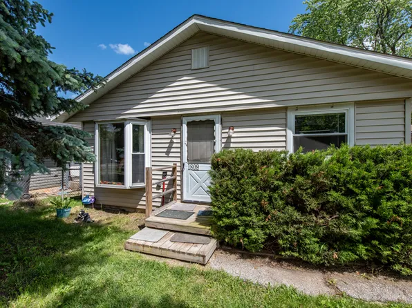 1809 Joanna Ave, Zion, IL 60099