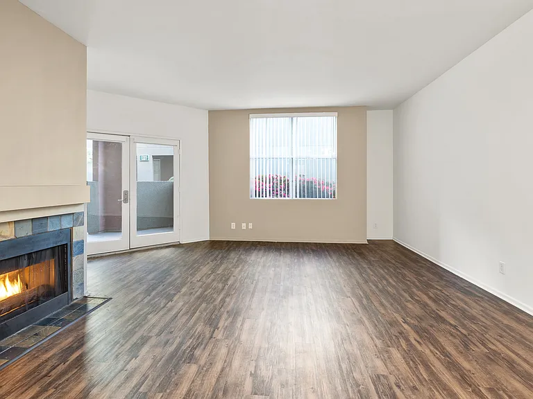 CentrePointe Apartments — Photo 40
