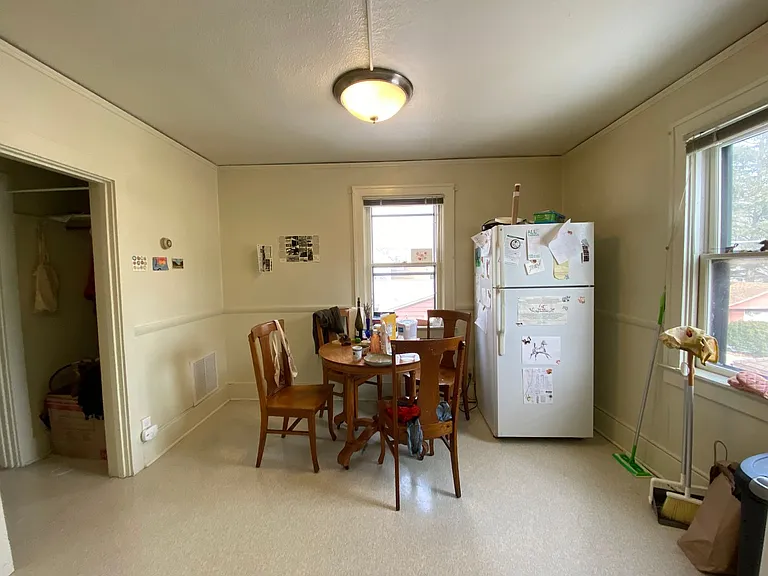 310 N. Gilbert Street — Photo 10