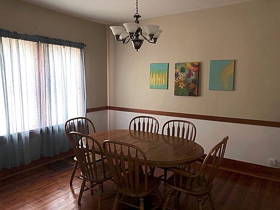 4th image of 706 Cherry St