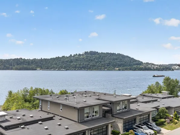 3911 Cates Landing Way #402, North Vancouver, BC V7G 0A6