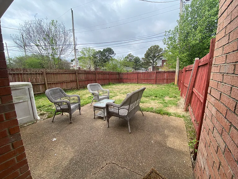 1849 Winship Dr — Photo 10