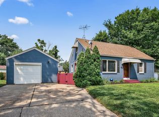 130 17th Ave S, Hopkins, MN 55343