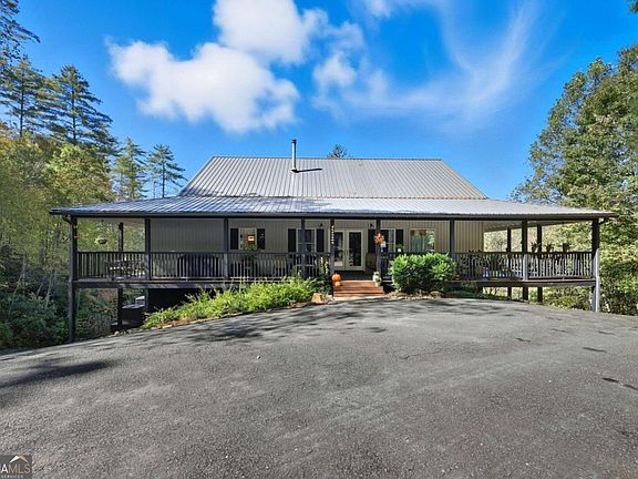 2nd image of 136 Ross Rd