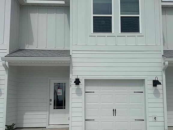 2nd image of 175 Sea Tern Ln