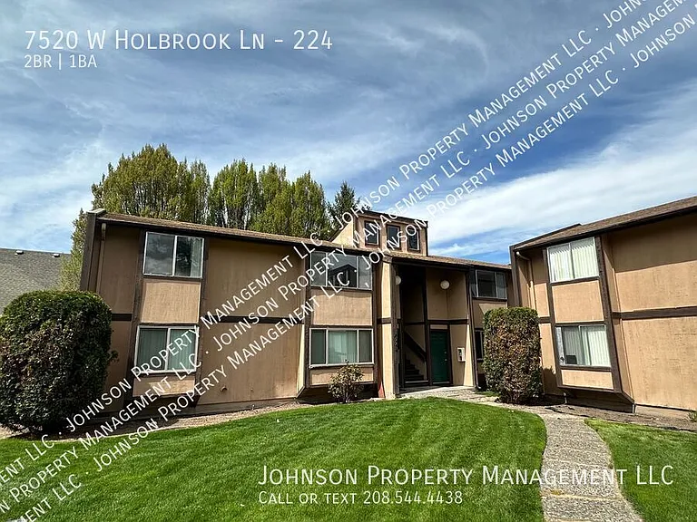 7520 W Holbrook Ln #224 — Photo 1