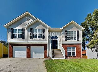 5450 Princeton Oaks Dr, Sugar Hill, GA 30518