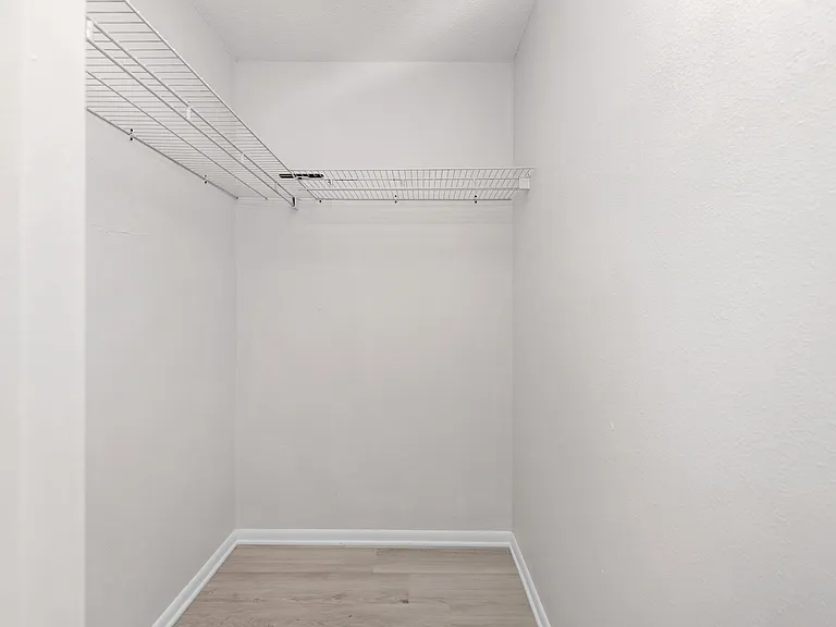 131 Bayou View Dr #D — Photo 6