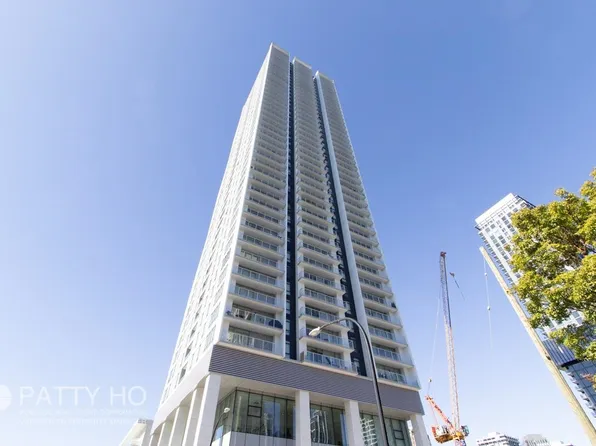 6087 Wilson Ave #3208, Burnaby, BC V5H 2R6