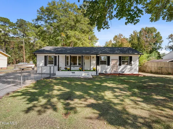 206 Fairview Street, Havelock, NC 28532