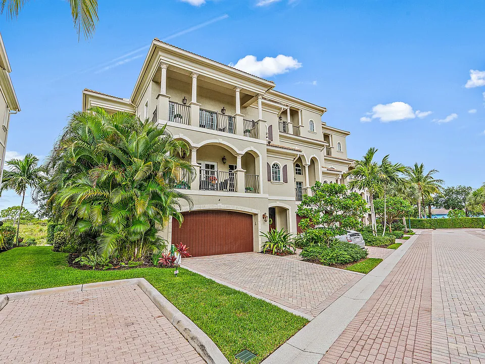 126 Tierra Ln #4