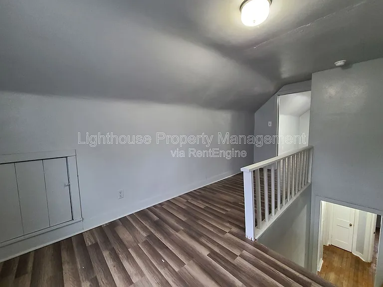 1387 Hurd Ave — Photo 17